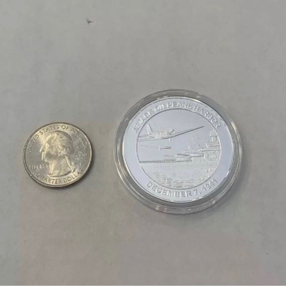 The History Channel Pearl Harbor commemorative coin - Picture 3 of 3